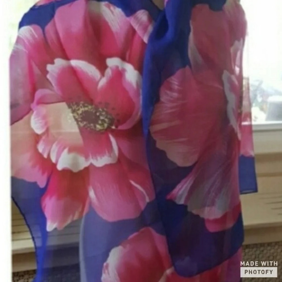 Boutique Accessories - Pink Hibiscus dream scarf/ shawl NEW‎